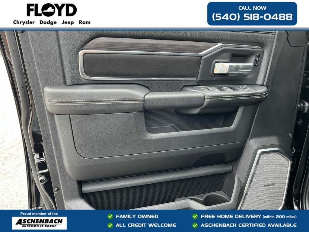 2026 Ram 3500 Laramie Crew Cab 4x4 8' Box