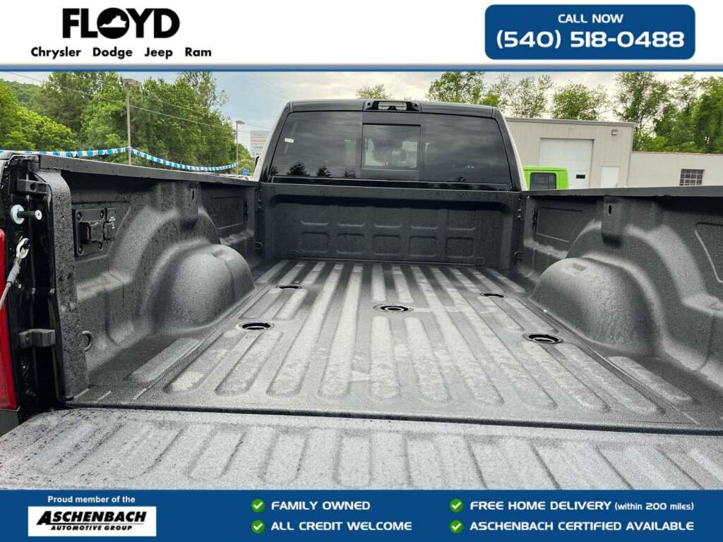 2026 Ram 3500 Laramie Crew Cab 4x4 8' Box