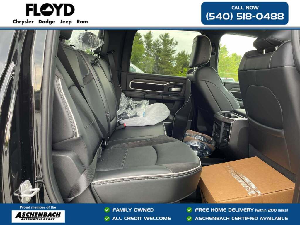 2026 Ram 3500 Laramie Crew Cab 4x4 8' Box