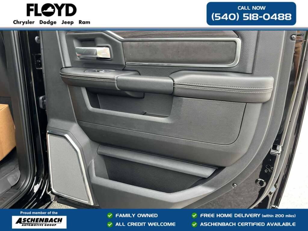 2026 Ram 3500 Laramie Crew Cab 4x4 8' Box