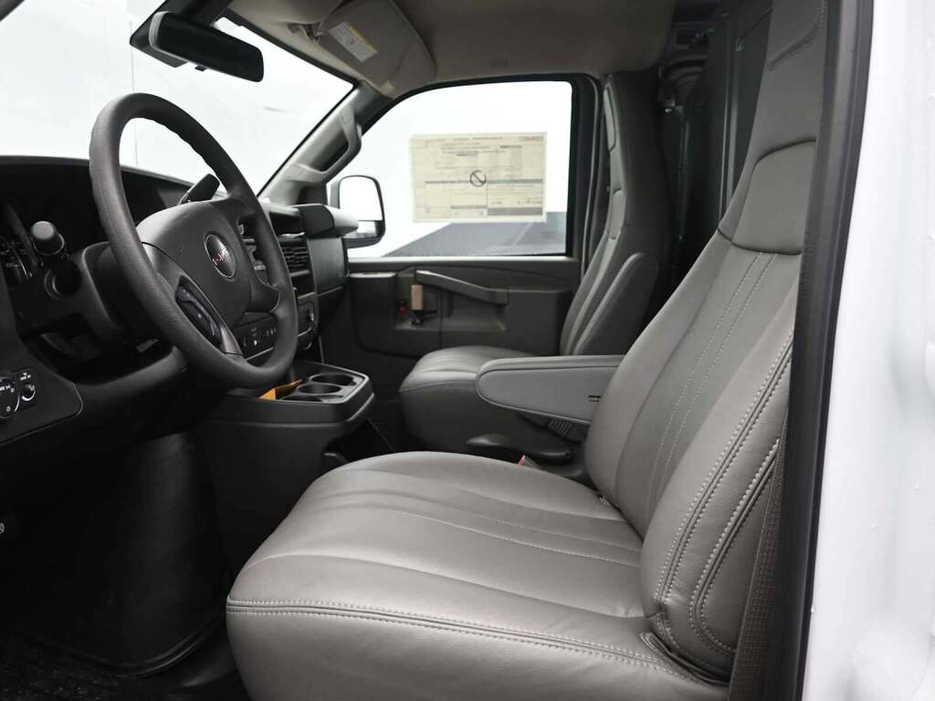 2025 GMC Savana Cargo RWD 2500 Regular Wheelbase Work Van