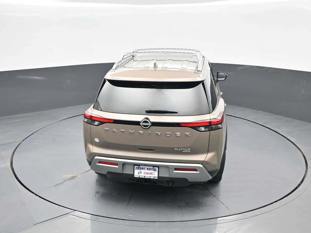 2023 Nissan Pathfinder Platinum 4WD