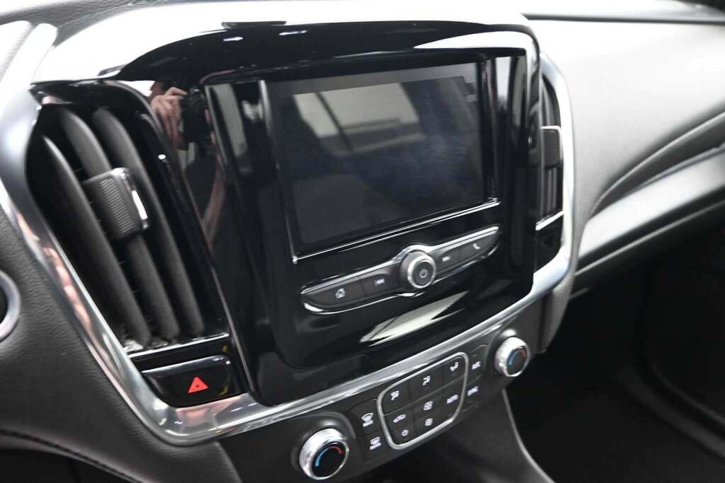 2023 Chevrolet Traverse FWD LT Cloth