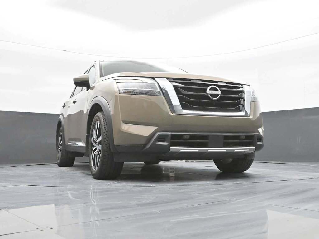 2023 Nissan Pathfinder Platinum 4WD