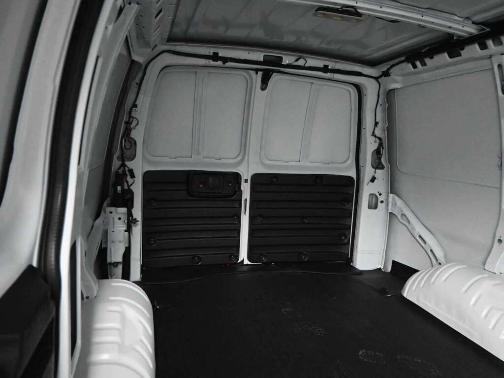 2025 GMC Savana Cargo RWD 2500 Regular Wheelbase Work Van