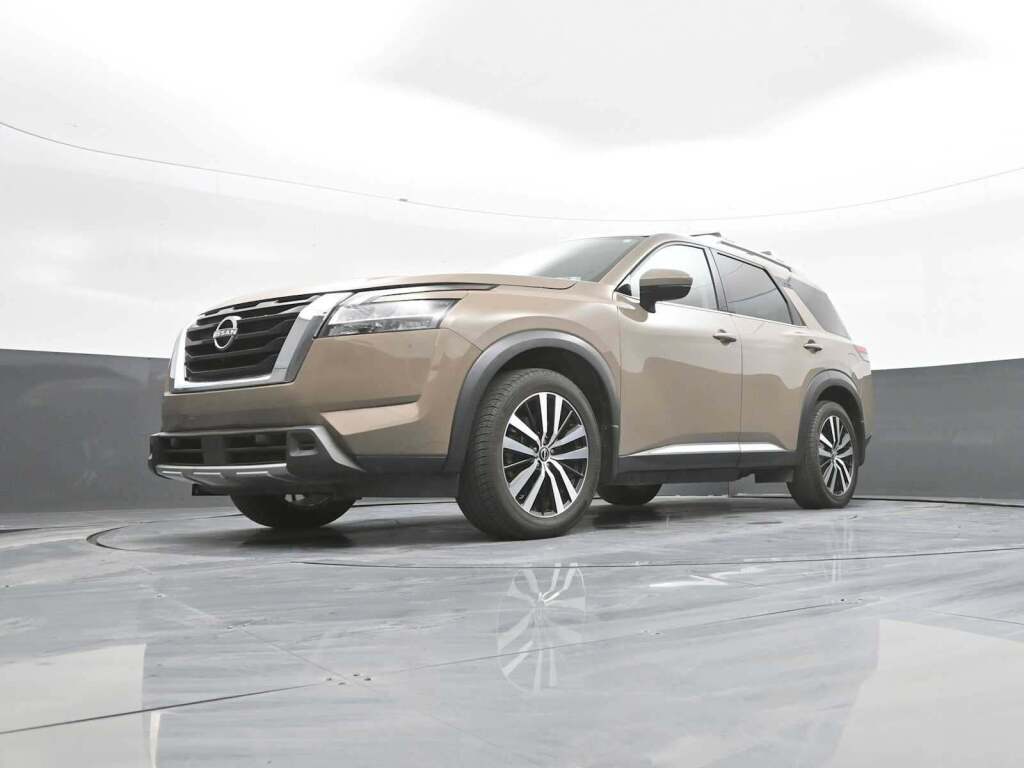 2023 Nissan Pathfinder Platinum 4WD