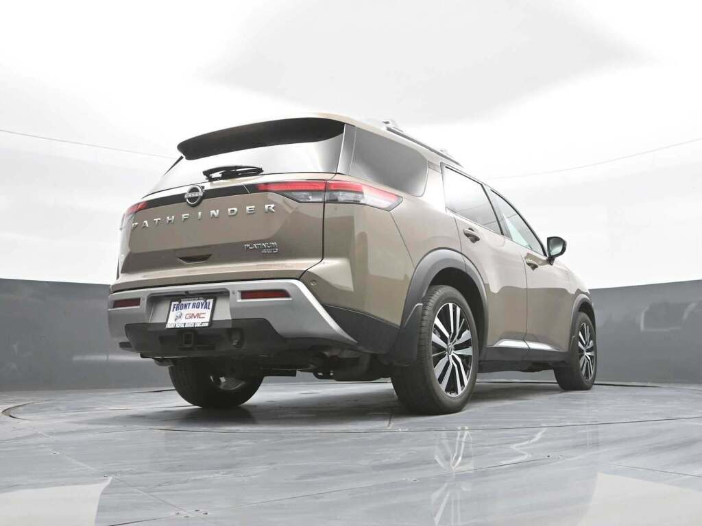 2023 Nissan Pathfinder Platinum 4WD