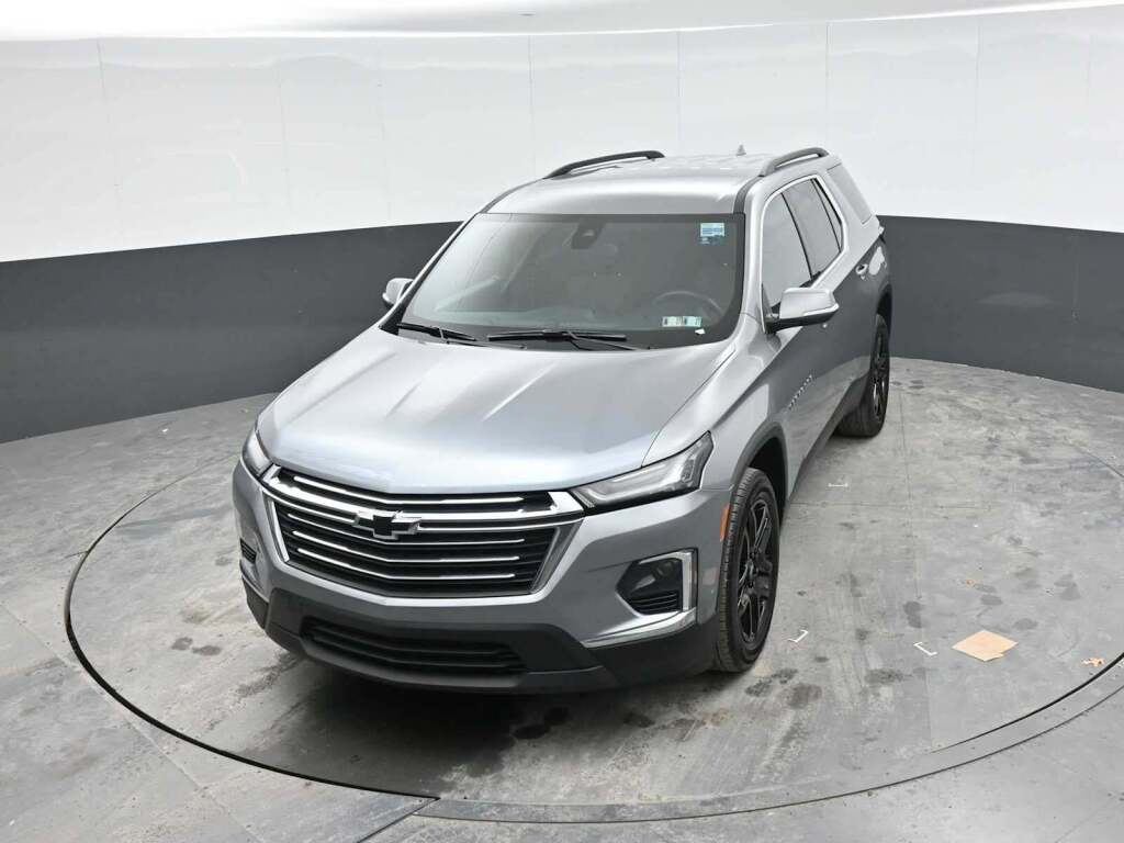 2023 Chevrolet Traverse FWD LT Cloth