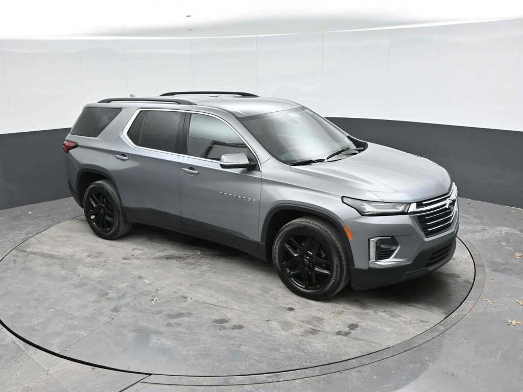 2023 Chevrolet Traverse FWD LT Cloth