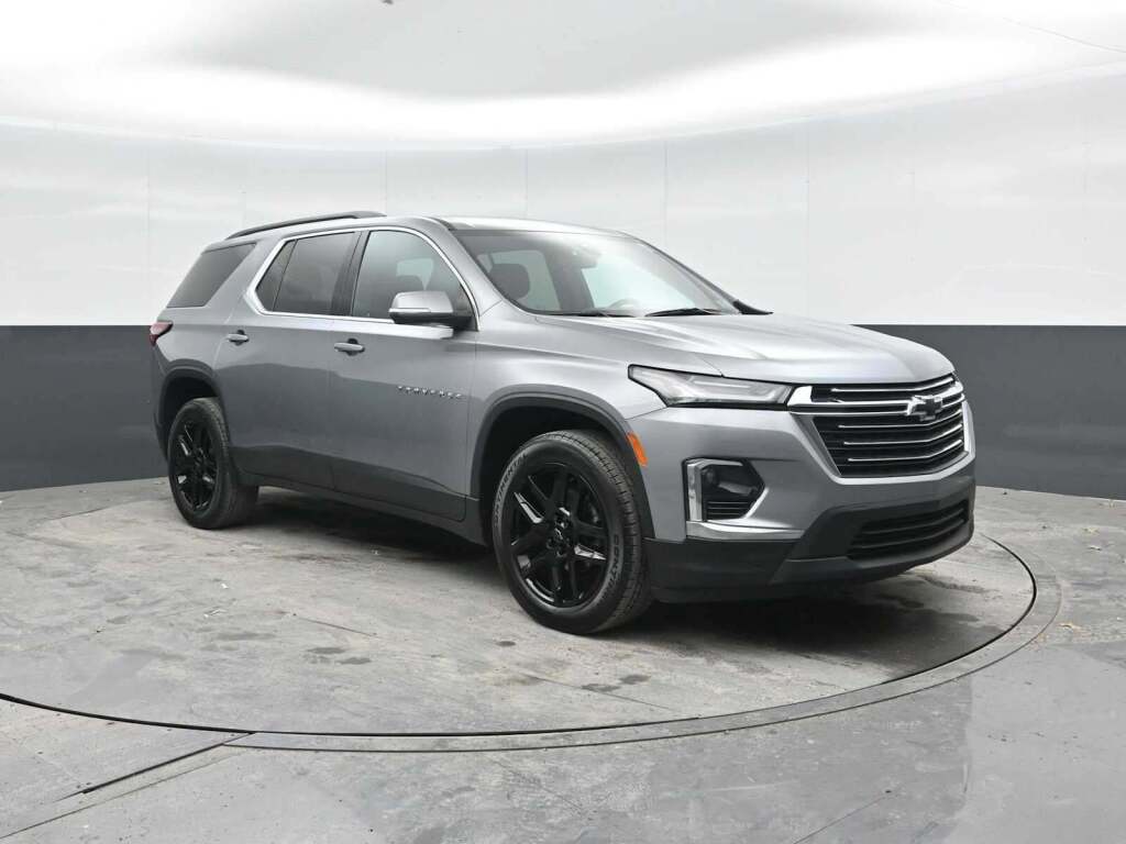 2023 Chevrolet Traverse FWD LT Cloth
