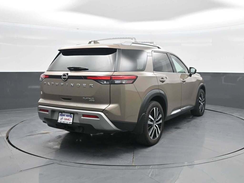 2023 Nissan Pathfinder Platinum 4WD