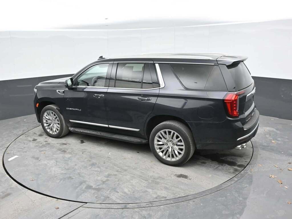 2023 GMC Yukon 4WD Denali