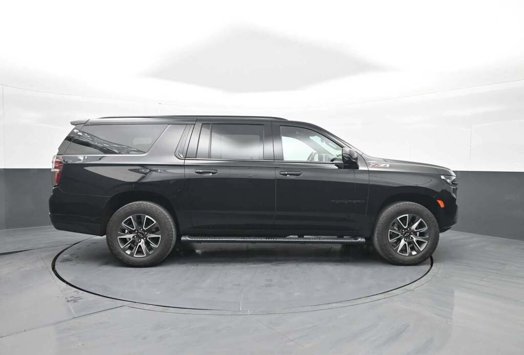 2024 Chevrolet Suburban 4WD Z71