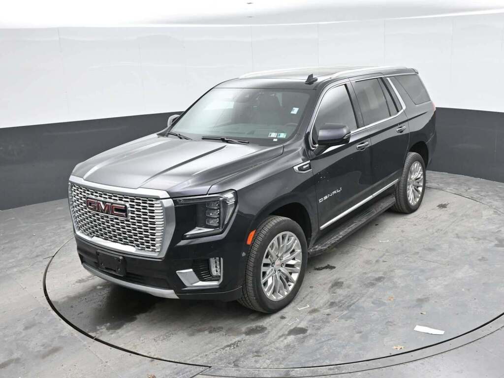 2023 GMC Yukon 4WD Denali