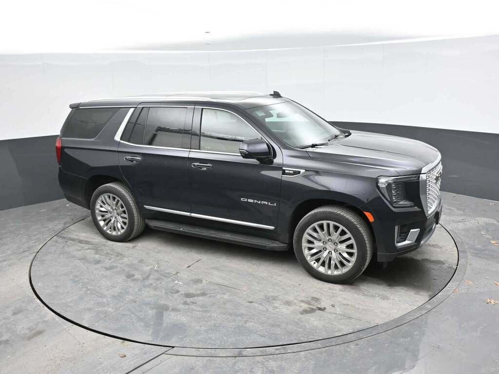 2023 GMC Yukon 4WD Denali