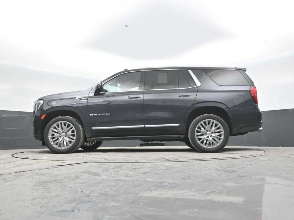 2023 GMC Yukon 4WD Denali