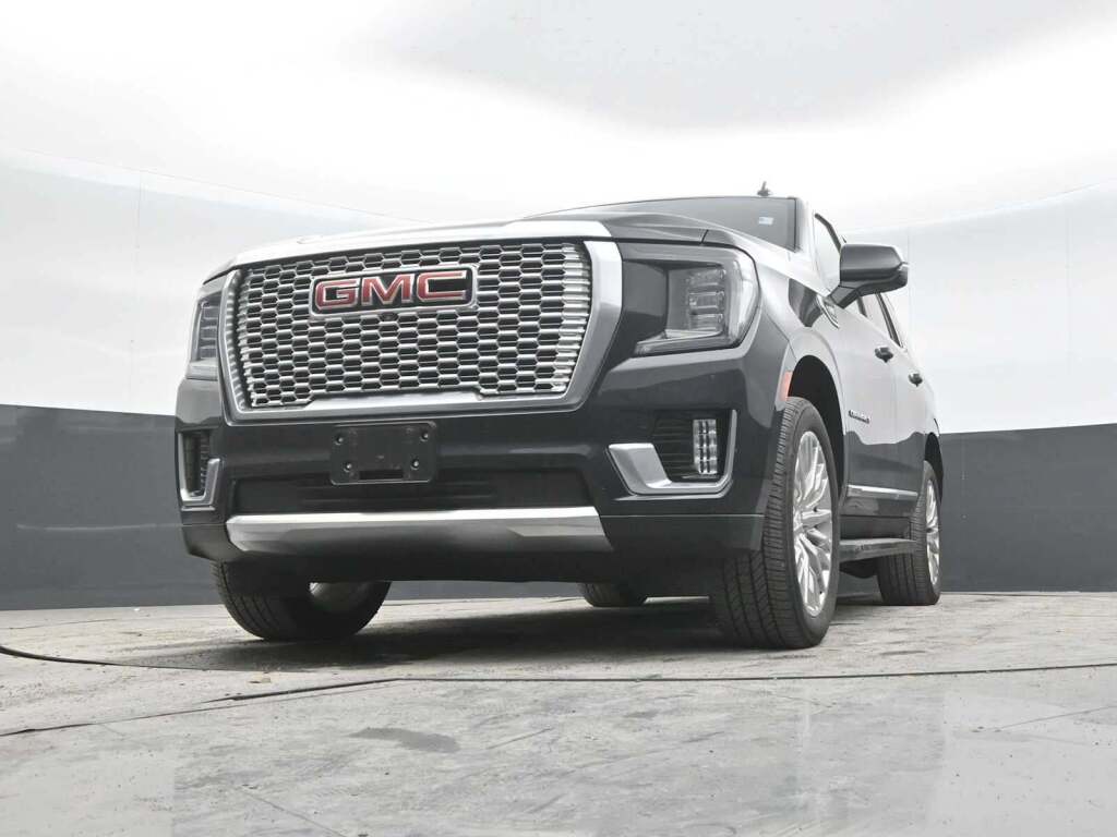 2023 GMC Yukon 4WD Denali