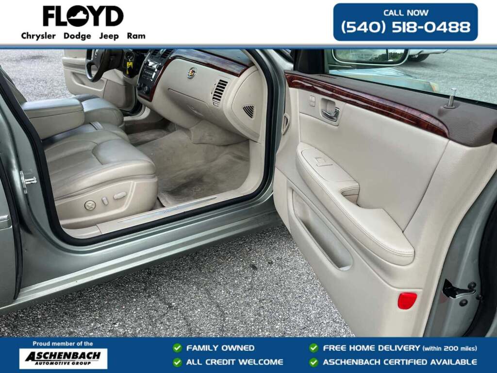 2006 Cadillac DTS Standard