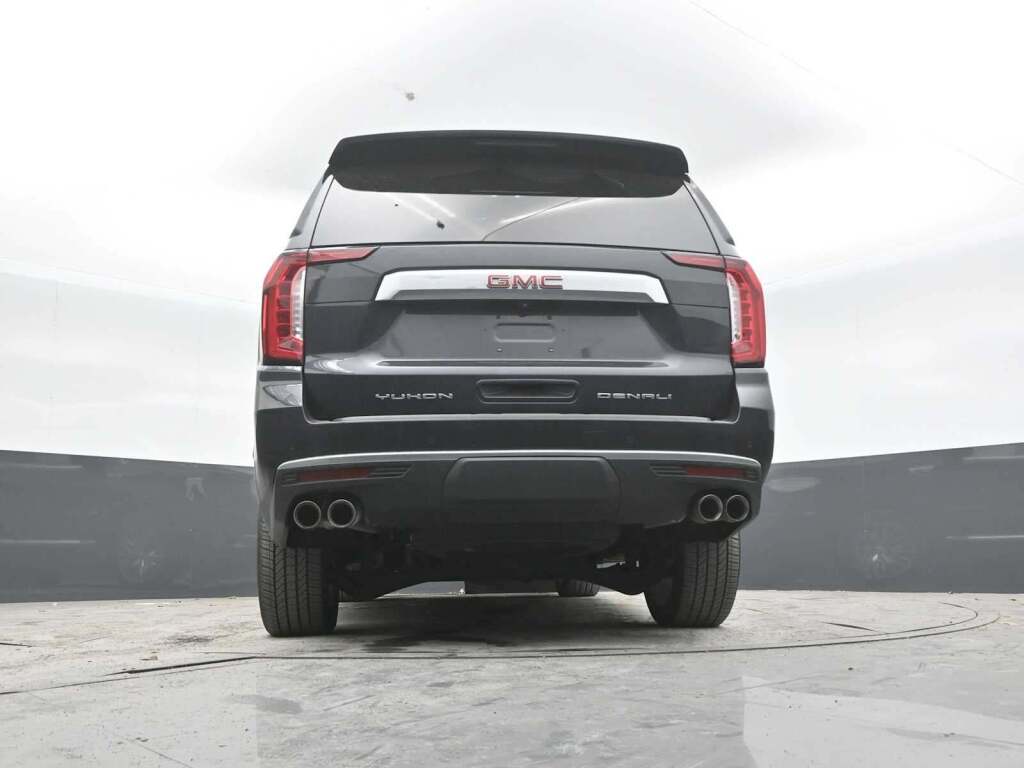 2023 GMC Yukon 4WD Denali