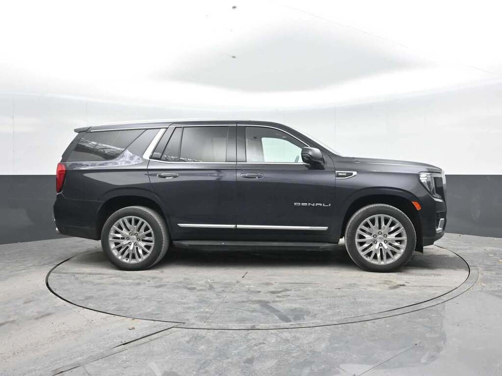 2023 GMC Yukon 4WD Denali