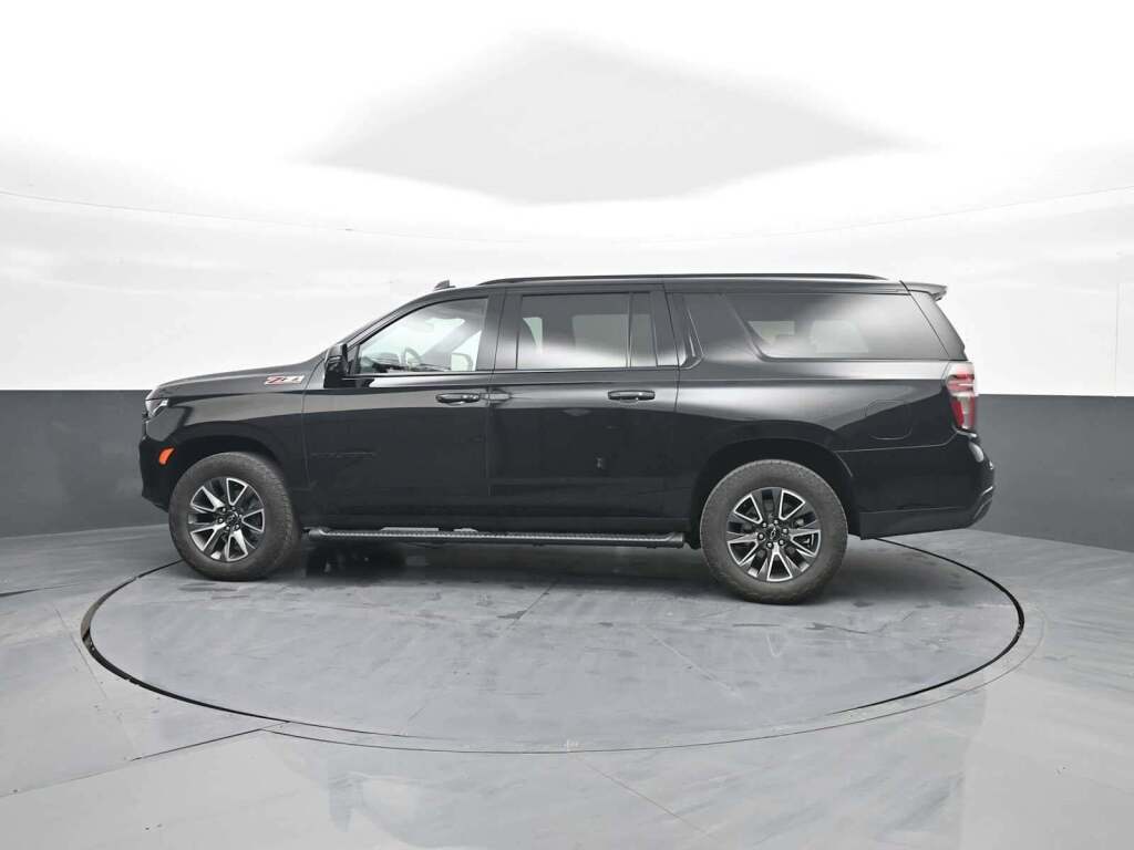 2024 Chevrolet Suburban 4WD Z71