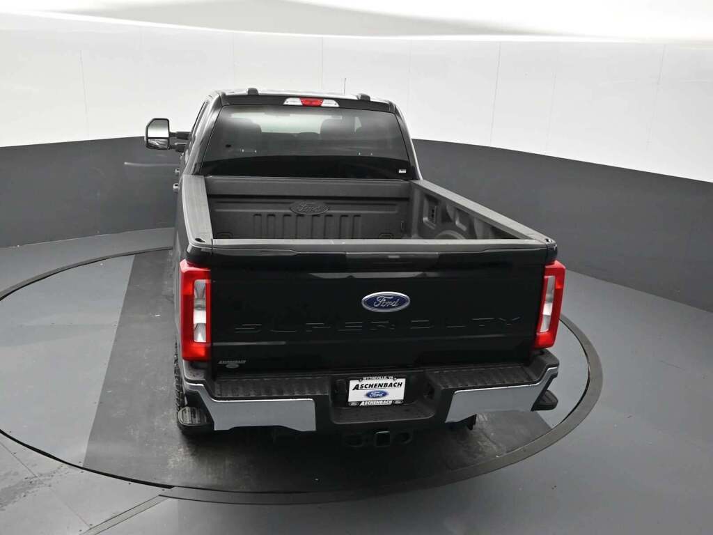 2026 Ford F-250 Super Duty XLT