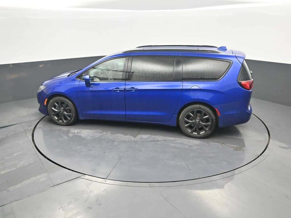 2019 Chrysler Pacifica Touring L Plus