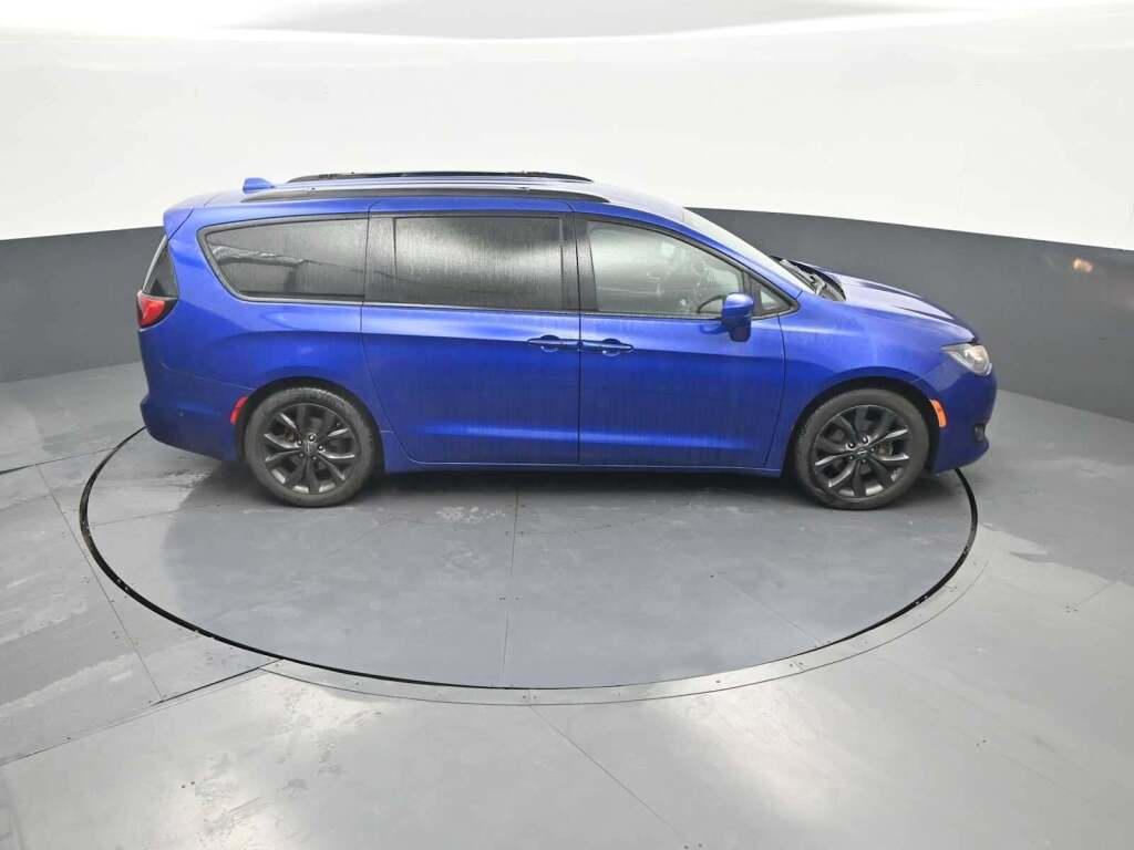 2019 Chrysler Pacifica Touring L Plus
