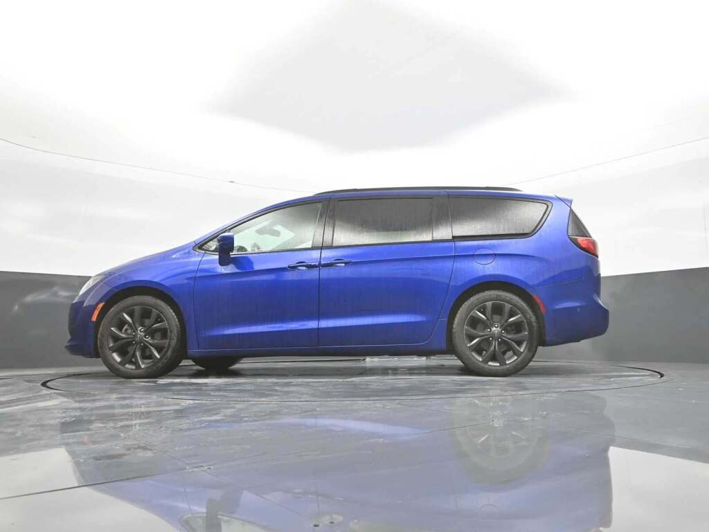 2019 Chrysler Pacifica Touring L Plus