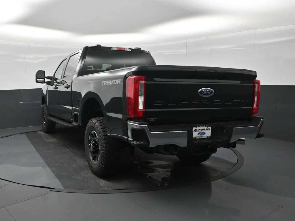 2026 Ford F-250 Super Duty XLT