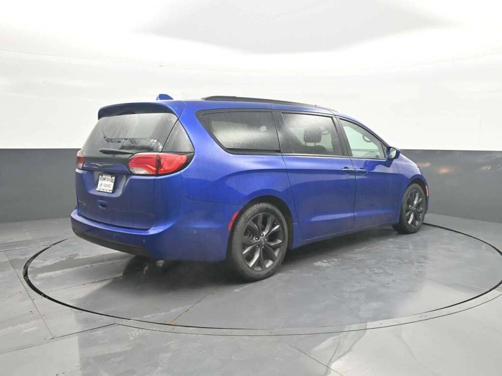 2019 Chrysler Pacifica Touring L Plus