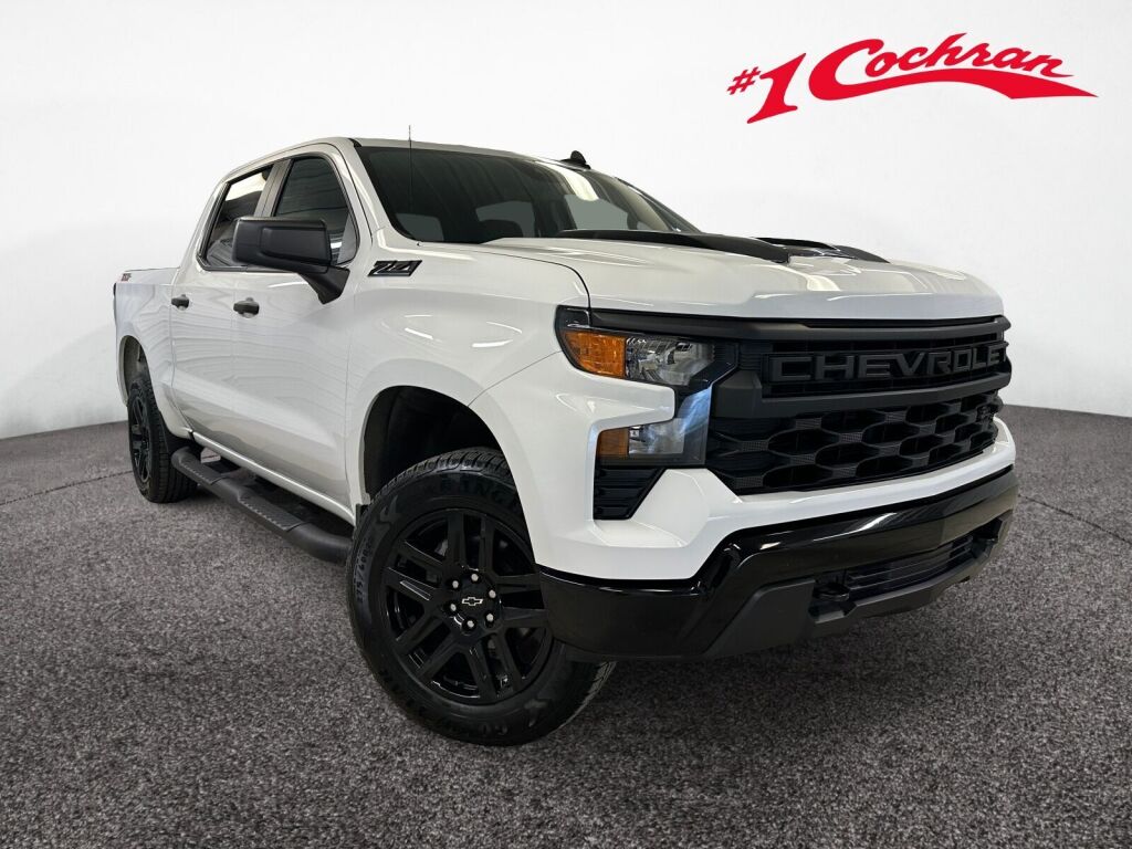 Summit White 2024 Chevrolet Silverado 1500 Pickup Truck Four-Wheel Drive 8-Speed Automatic