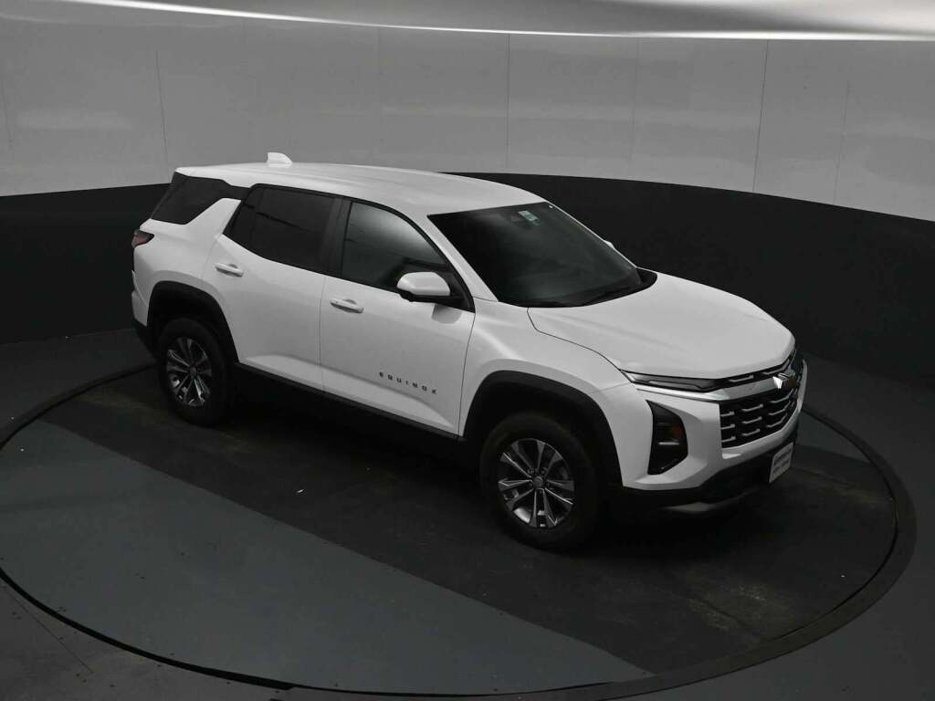 2026 Chevrolet Equinox FWD LT