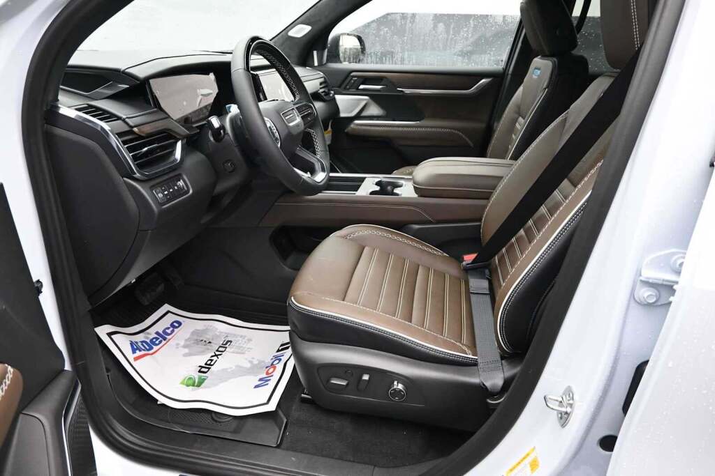 2026 GMC Acadia Denali Ultimate AWD