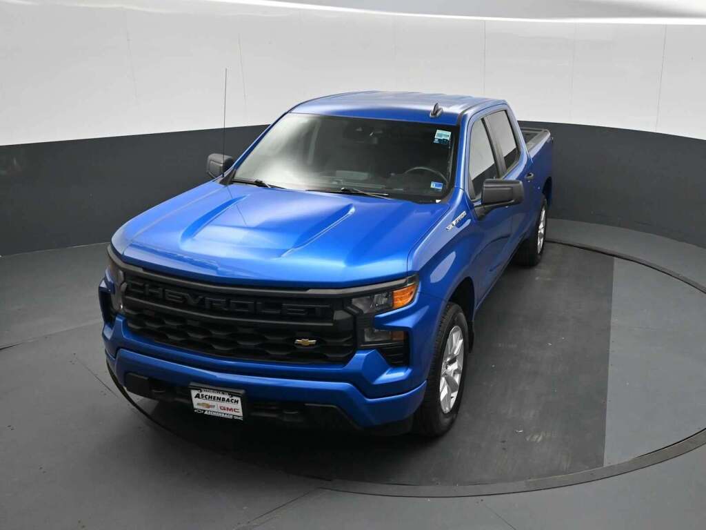 2022 Chevrolet Silverado 1500 Custom