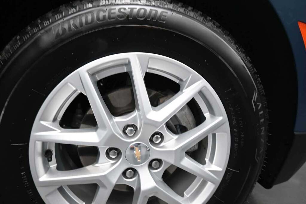 2024 Chevrolet Equinox AWD LS