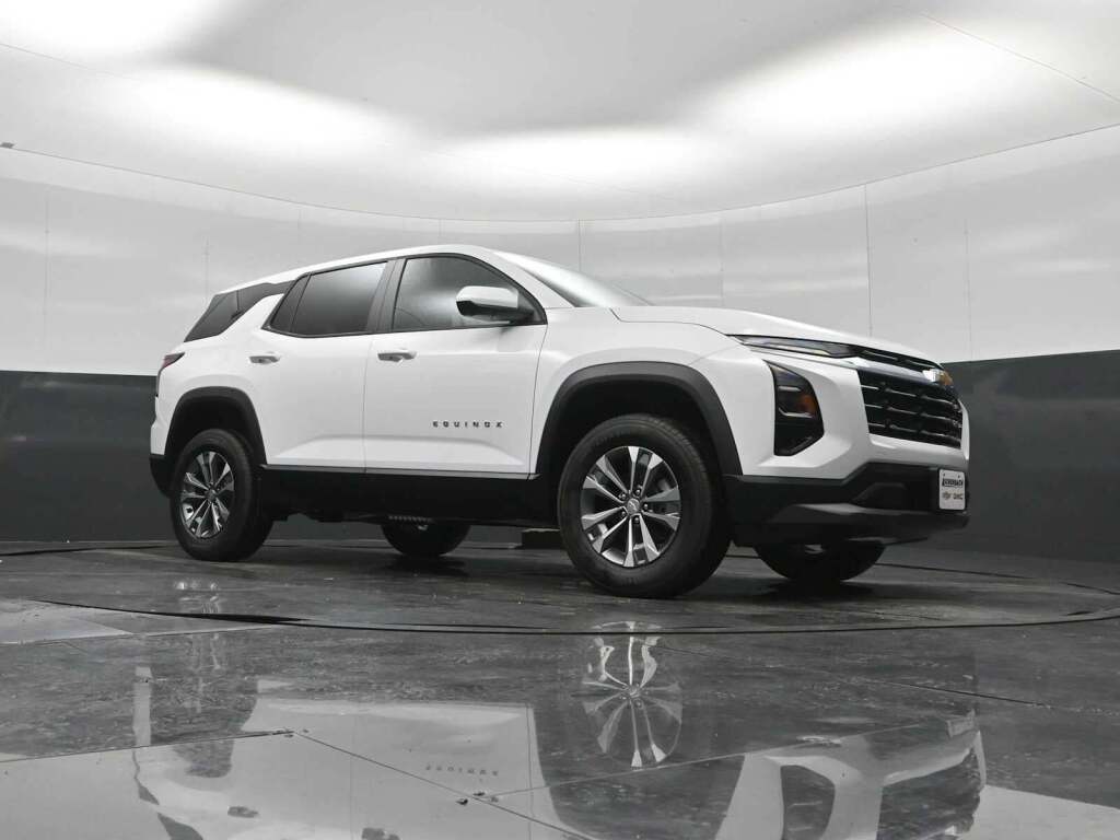 2026 Chevrolet Equinox FWD LT