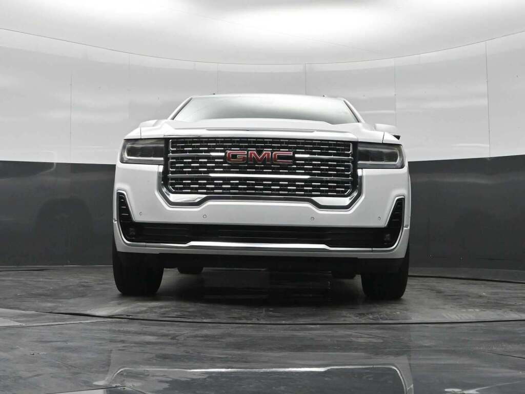 2023 GMC Acadia AWD Denali