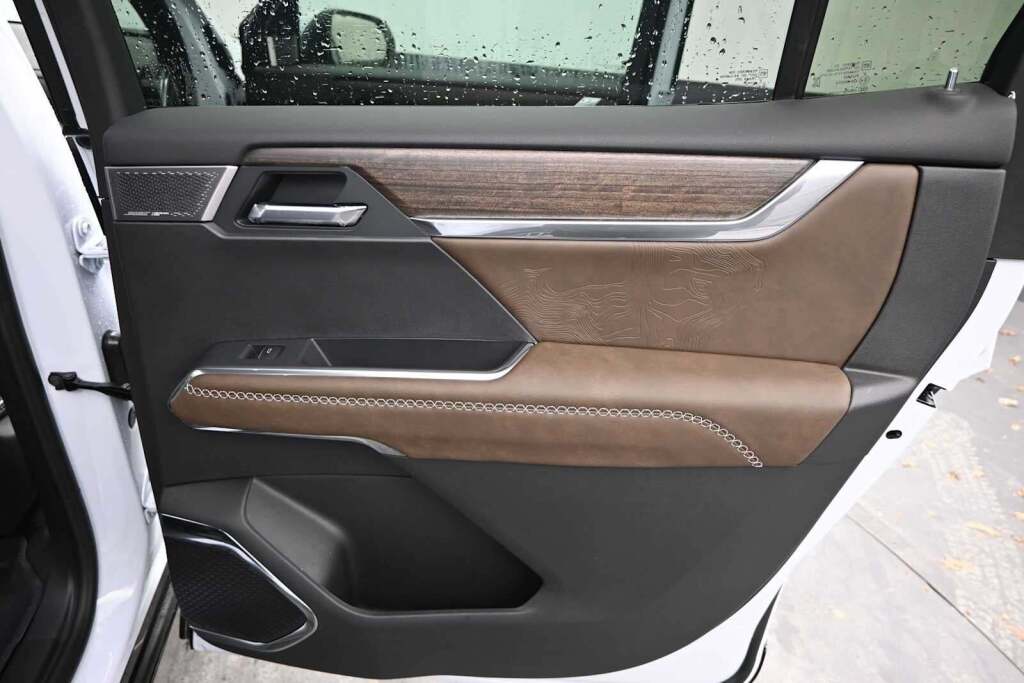 2026 GMC Acadia Denali Ultimate AWD