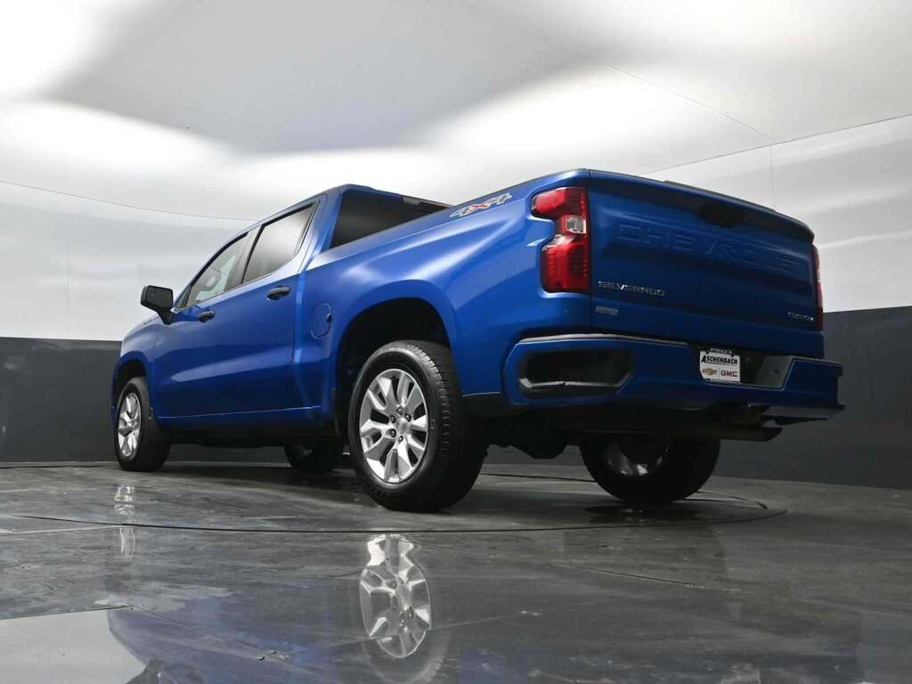 2022 Chevrolet Silverado 1500 Custom
