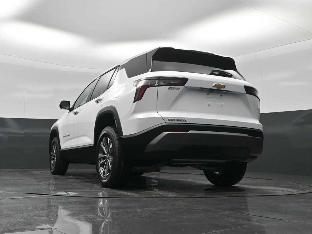 2026 Chevrolet Equinox FWD LT