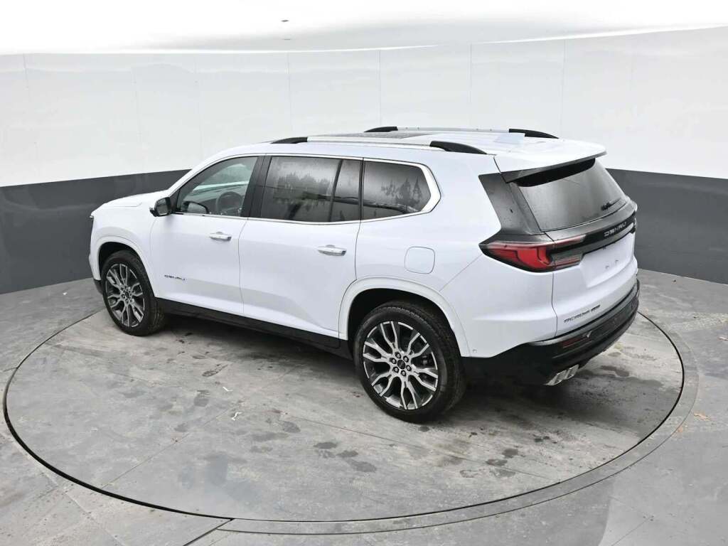 2026 GMC Acadia Denali Ultimate AWD