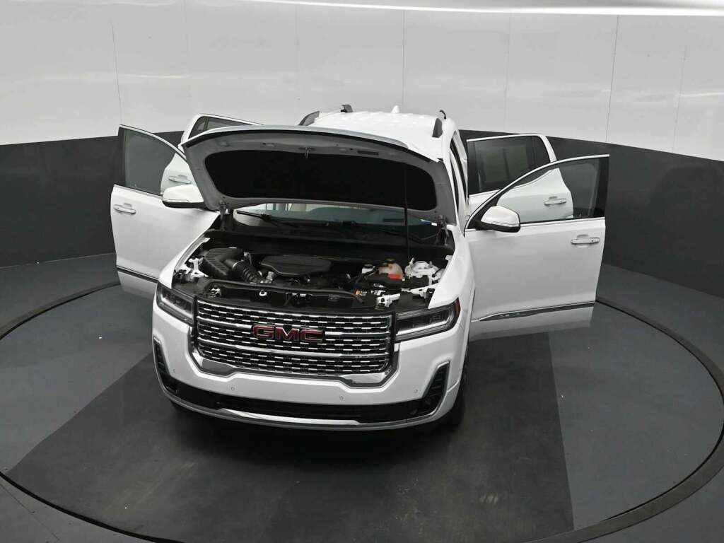 2023 GMC Acadia AWD Denali