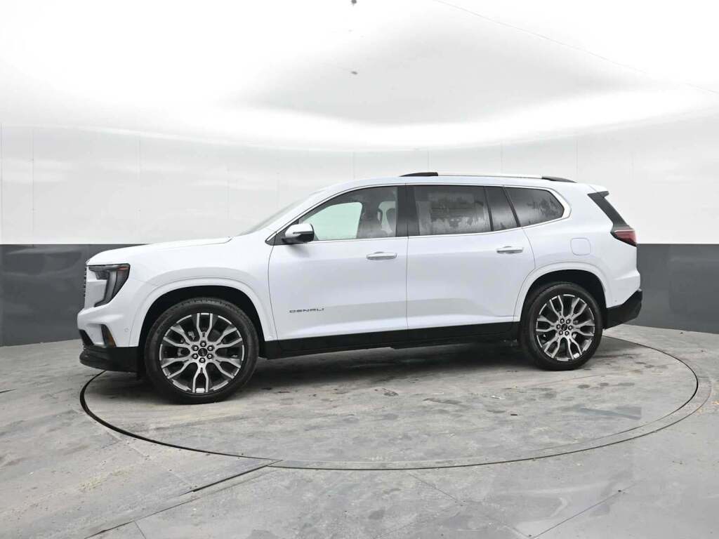 2026 GMC Acadia Denali Ultimate AWD