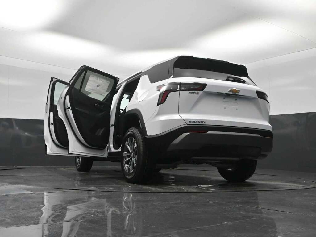 2026 Chevrolet Equinox FWD LT