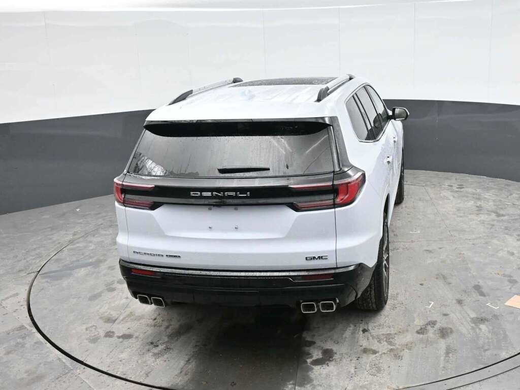 2026 GMC Acadia Denali Ultimate AWD
