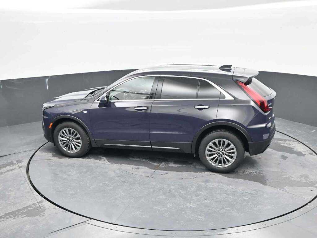 2024 Cadillac XT4 AWD Premium Luxury