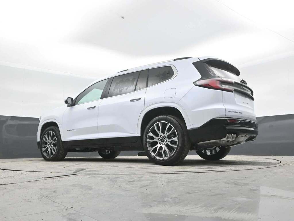 2026 GMC Acadia Denali Ultimate AWD