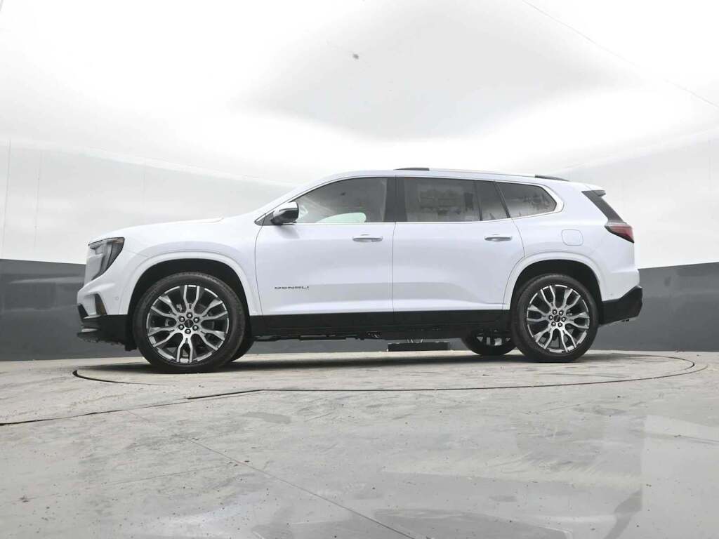 2026 GMC Acadia Denali Ultimate AWD