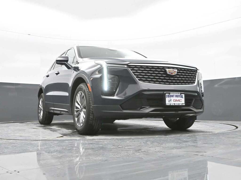 2024 Cadillac XT4 AWD Premium Luxury